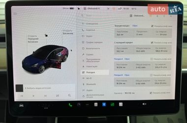 Седан Tesla Model 3 2019 в Киеве