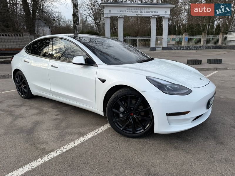 Седан Tesla Model 3 2021 в Вінниці фото Седан Tesla Model 3 2021 в Вінниці