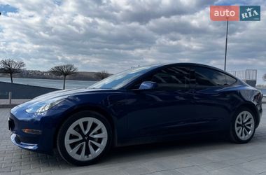 Седан Tesla Model 3 2023 в Тернополе