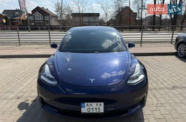 Седан Tesla Model 3 2018 в Ирпене