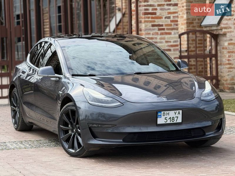 Tesla Model 3 2018