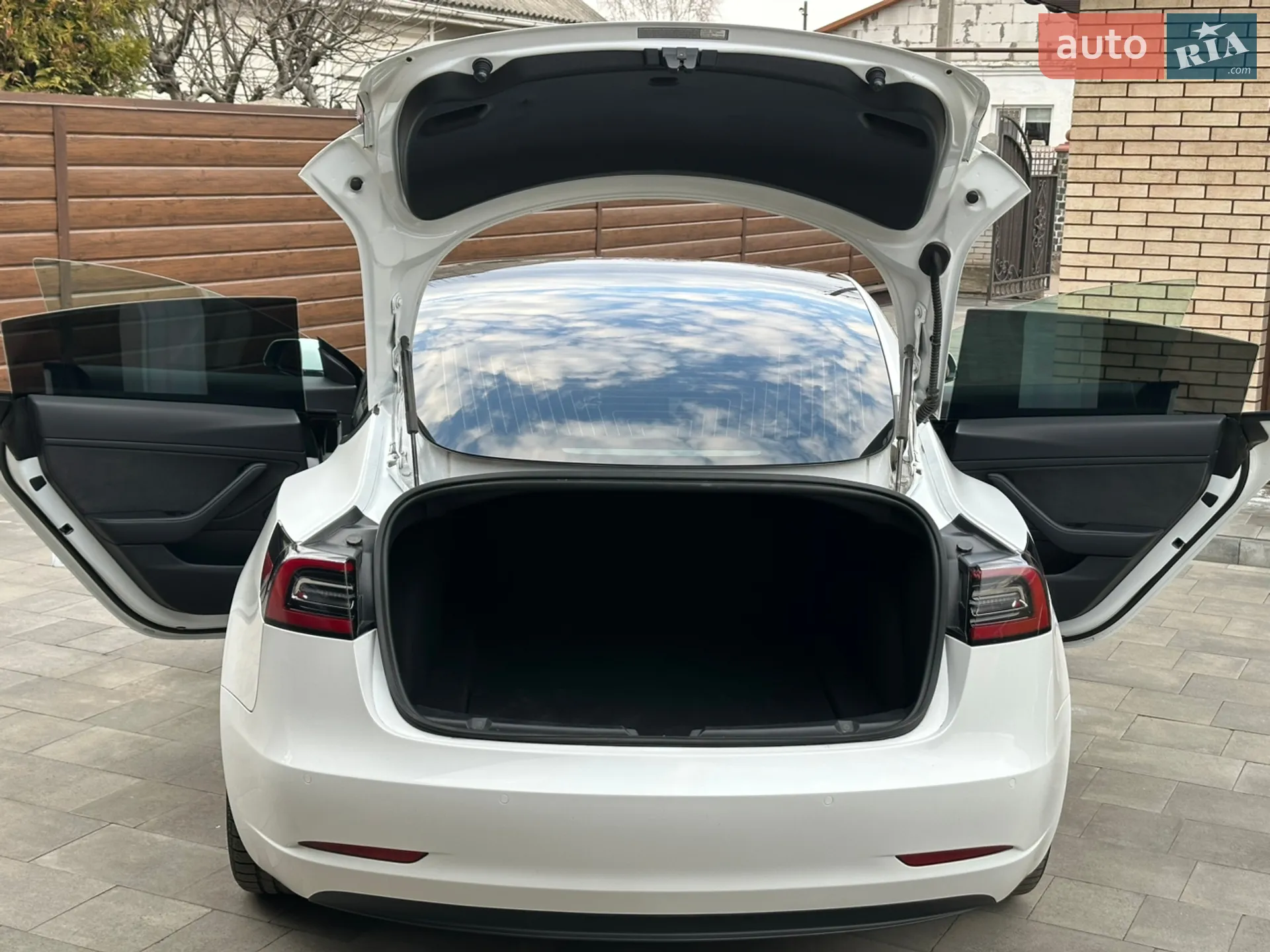 2020 Tesla Model 3 - мініатюра 18