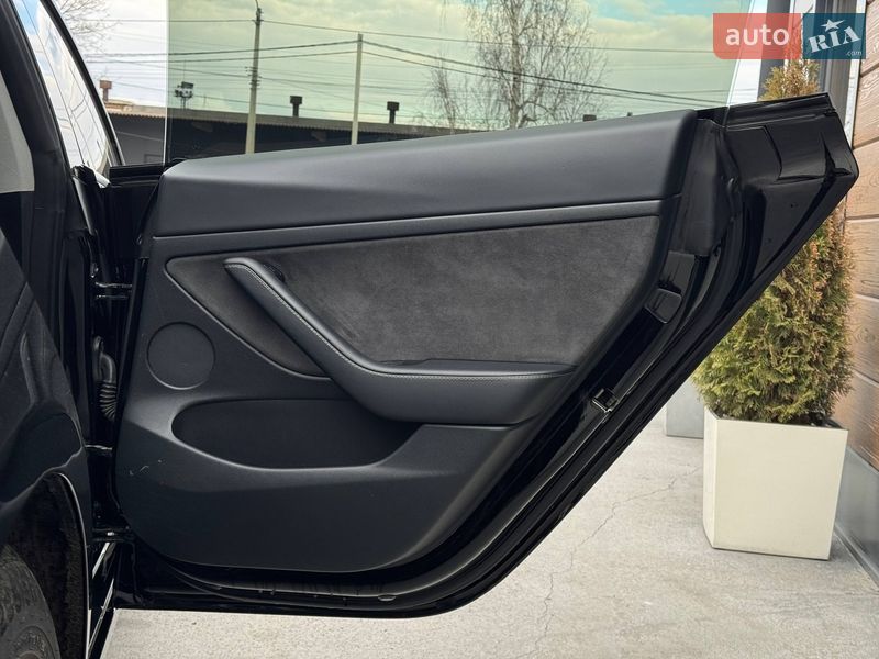 Седан Tesla Model 3 2022 в Ровно фото 46 Седан Tesla Model 3 2022 в Ровно