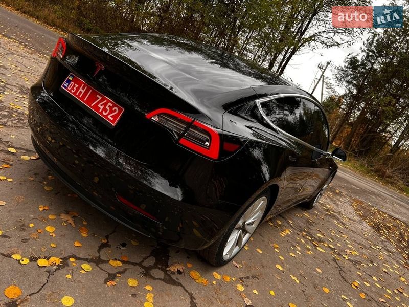 Седан Tesla Model 3 2018 в Ковеле