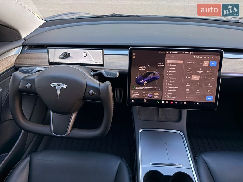 Седан Tesla Model 3 2022 в Киеве