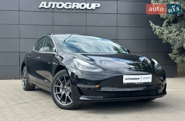 Седан Tesla Model 3 2020 в Одессе