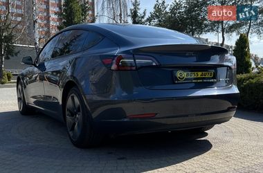 Седан Tesla Model 3 2022 в Львове