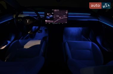 Седан Tesla Model 3 2021 в Львові