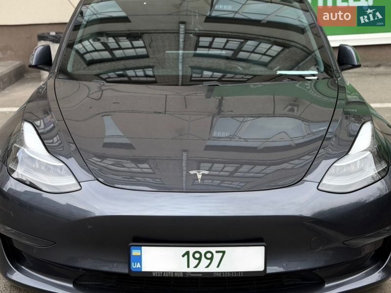 Седан Tesla Model 3 2021 в Киеве фото Седан Tesla Model 3 2021 в Киеве