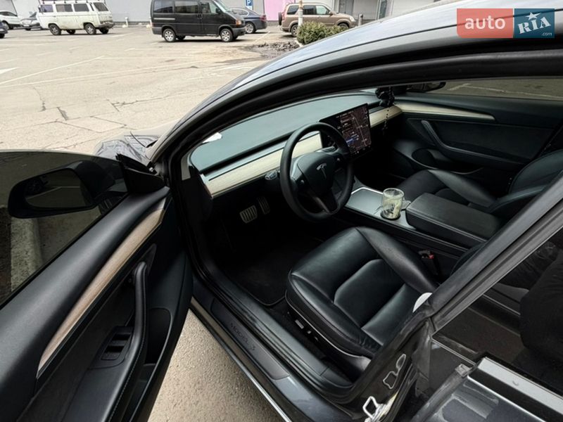 Седан Tesla Model 3 2021 в Киеве фото 4 Седан Tesla Model 3 2021 в Киеве