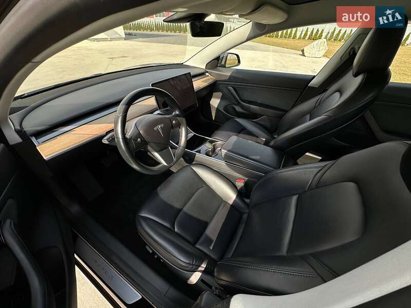 Седан Tesla Model 3 2019 в Луцьку фото 9 Седан Tesla Model 3 2019 в Луцьку