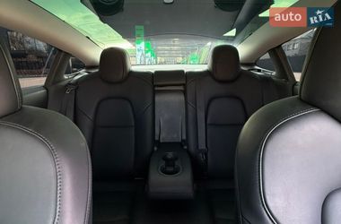Седан Tesla Model 3 2019 в Києві