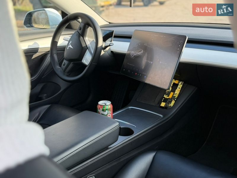 Седан Tesla Model 3 2018 в Запоріжжі