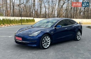 Седан Tesla Model 3 2019 в Луцьку