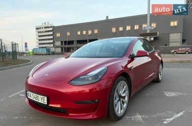Седан Tesla Model 3 2022 в Киеве