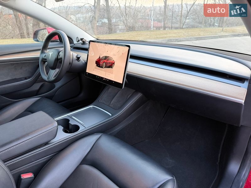 Седан Tesla Model 3 2022 в Києві