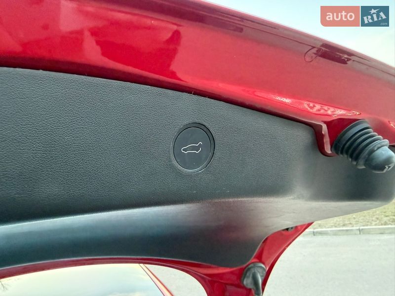 Седан Tesla Model 3 2022 в Києві