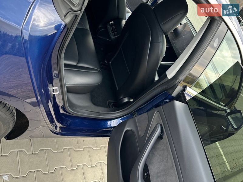 Седан Tesla Model 3 2018 в Вінниці