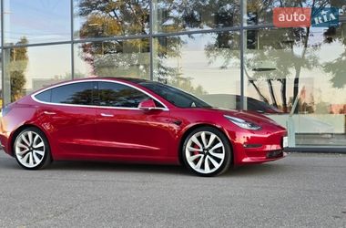 Седан Tesla Model 3 2018 в Харькове