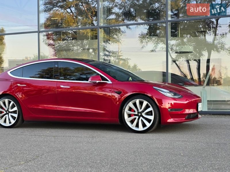 Tesla Model 3 2018