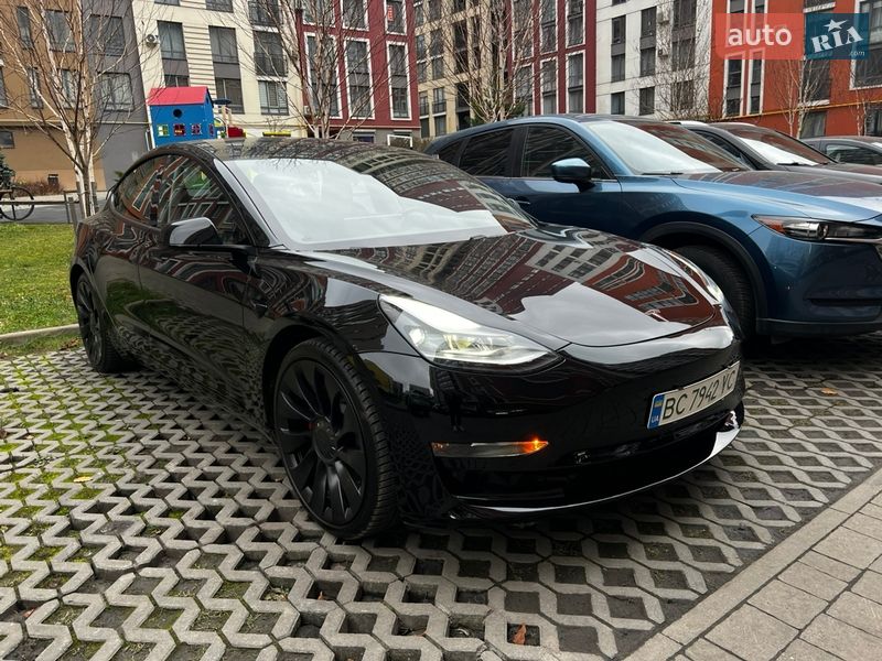 Седан Tesla Model 3 2021 в Львове фото Седан Tesla Model 3 2021 в Львове