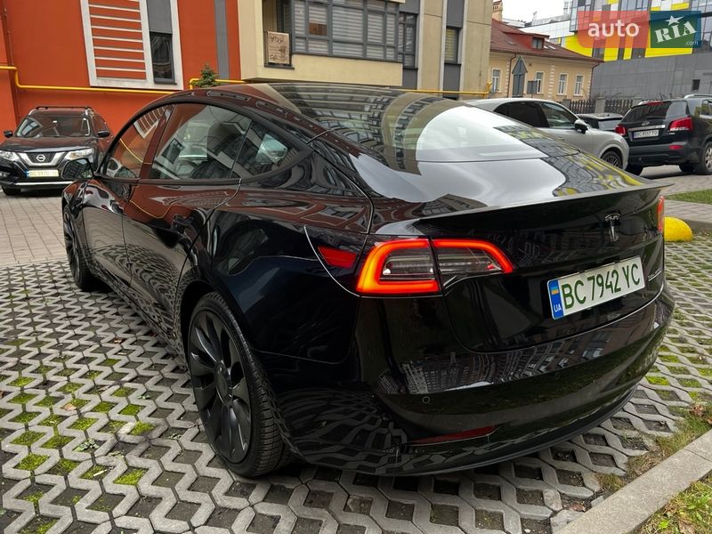 Седан Tesla Model 3 2021 в Львове фото 3 Седан Tesla Model 3 2021 в Львове