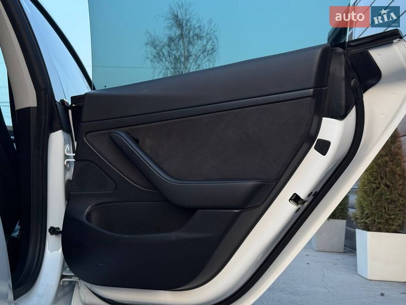 Седан Tesla Model 3 2020 в Ровно фото 42 Седан Tesla Model 3 2020 в Ровно