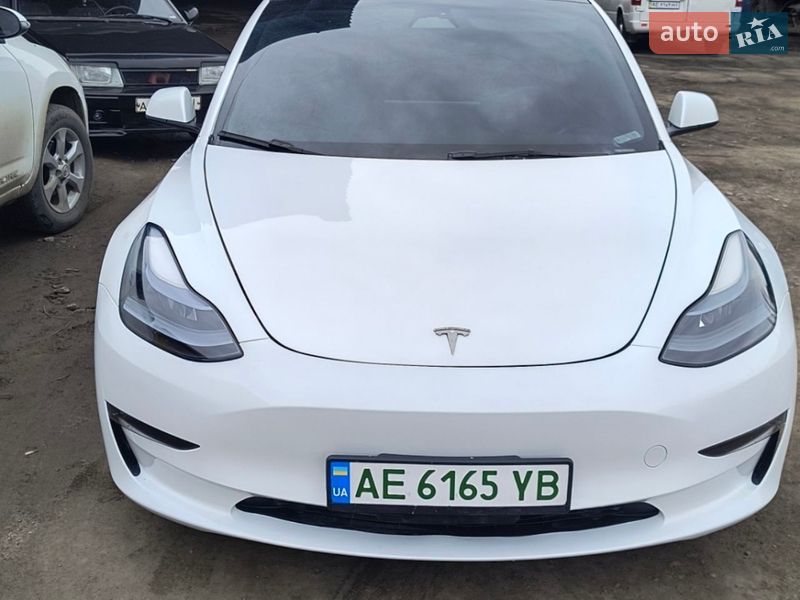 Седан Tesla Model 3 2023 в Новомосковську фото 2 Седан Tesla Model 3 2023 в Новомосковську
