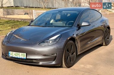 Седан Tesla Model 3 2022 в Кривому Розі