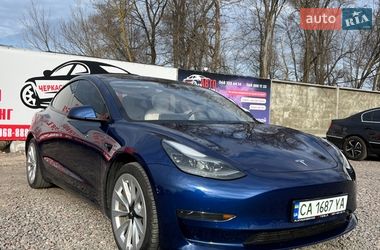 Седан Tesla Model 3 2021 в Черкассах