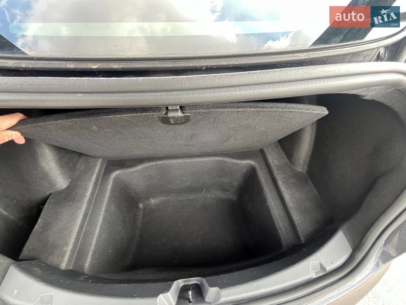 Седан Tesla Model 3 2022 в Вінниці