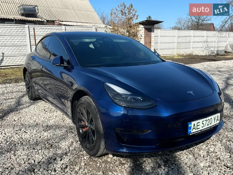 Tesla Model 3