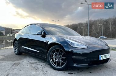 Седан Tesla Model 3 2021 в Дніпрі