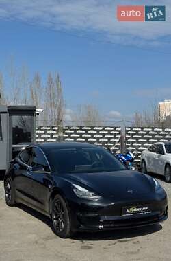 Седан Tesla Model 3 2020 в Киеве