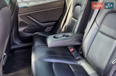 Седан Tesla Model 3 2020 в Киеве