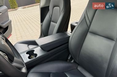 Седан Tesla Model 3 2022 в Одессе