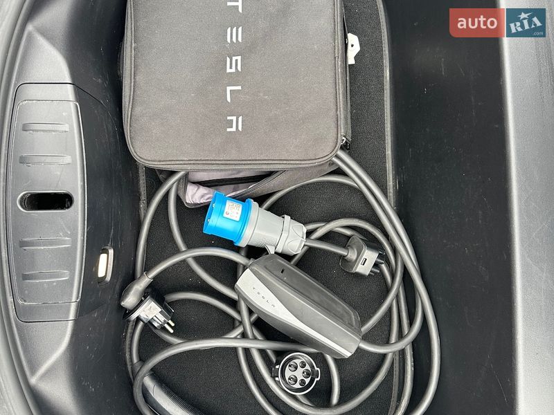 Седан Tesla Model 3 2018 в Виннице фото 14 Седан Tesla Model 3 2018 в Виннице