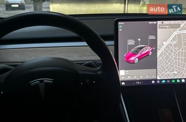 Седан Tesla Model 3 2018 в Сумах