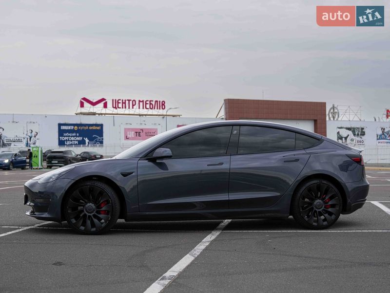Седан Tesla Model 3 2022 в Одессе