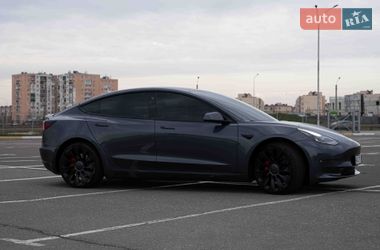 Седан Tesla Model 3 2022 в Одессе