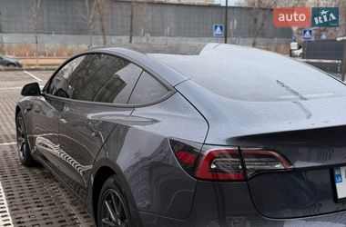 Седан Tesla Model 3 2018 в Киеве