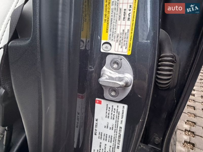 Седан Tesla Model 3 2018 в Киеве фото 25 Седан Tesla Model 3 2018 в Киеве