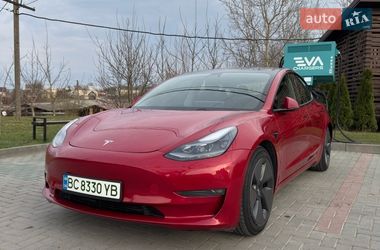 Седан Tesla Model 3 2021 в Золочеві