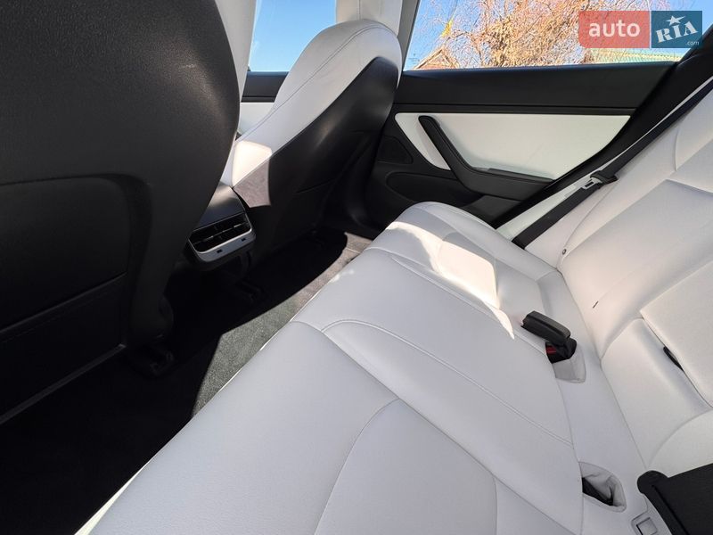 Седан Tesla Model 3 2018 в Одессе фото 10 Седан Tesla Model 3 2018 в Одессе