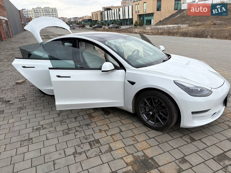 Седан Tesla Model 3 2021 в Хмельницькому фото 10 Седан Tesla Model 3 2021 в Хмельницькому