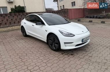 Седан Tesla Model 3 2019 в Тернополі