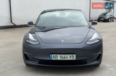 Седан Tesla Model 3 2019 в Вінниці