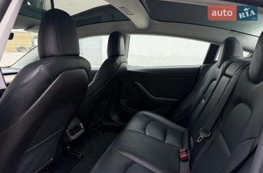 Седан Tesla Model 3 2019 в Вінниці