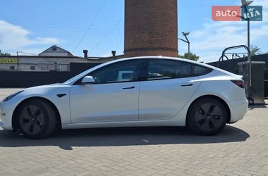 Седан Tesla Model 3 2020 в Івано-Франківську