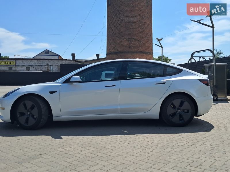 Седан Tesla Model 3 2020 в Ивано-Франковске